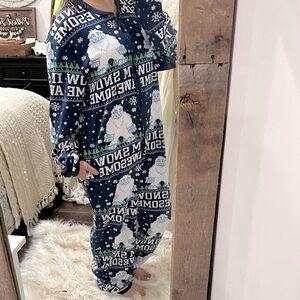 December 25 Yeti I’m snow awesome blue one piece pajamas size medium oversized